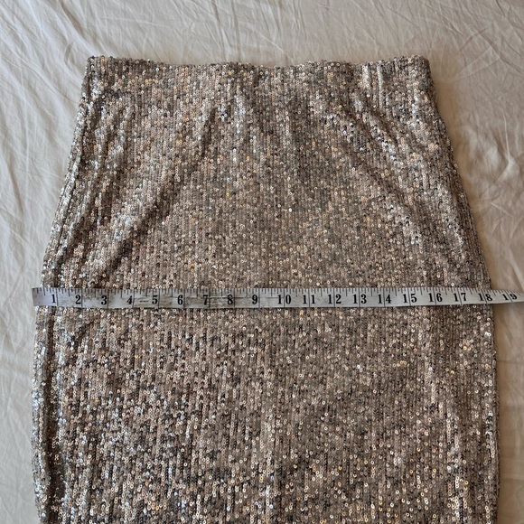NWT Cable & Gauge Champagne Sequin Skirt S - Picture 9 of 12
